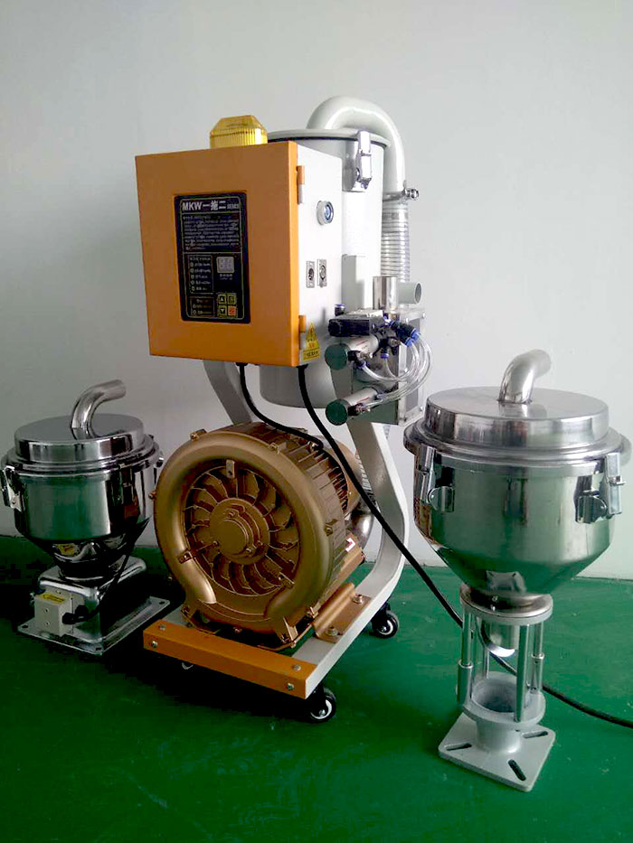 注塑機周邊配套設(shè)備14